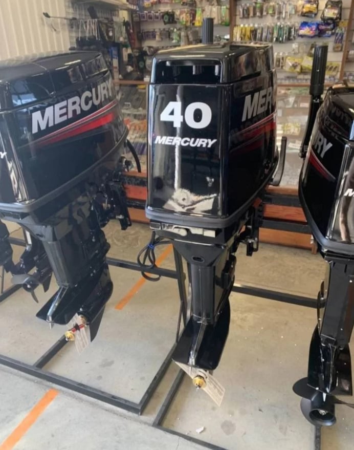 Купить 2х-тактный лодочный мотор MERCURY 40 MH 697CC   Б/У