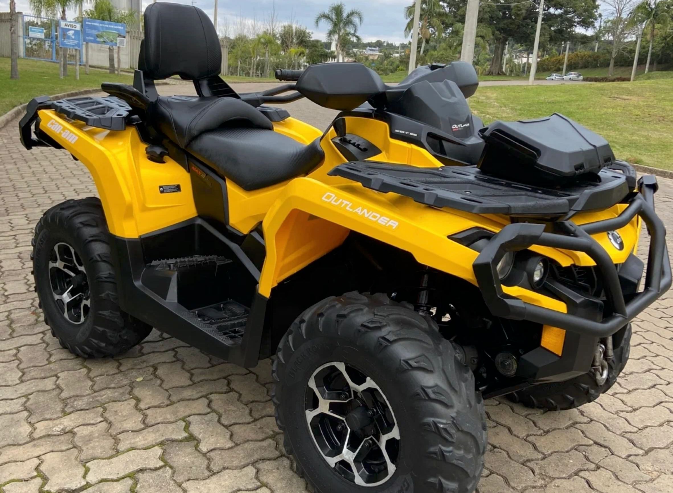 Квадроцикл BRP Can-Am Outlander Max XT 650 2016г фото 2