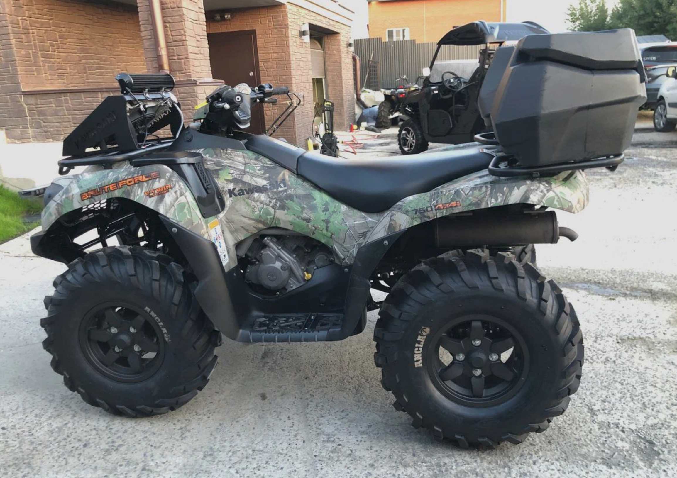 Квадроцикл KAWASAKI Brute Force 750 Camo 2017г цена в Сургуте
