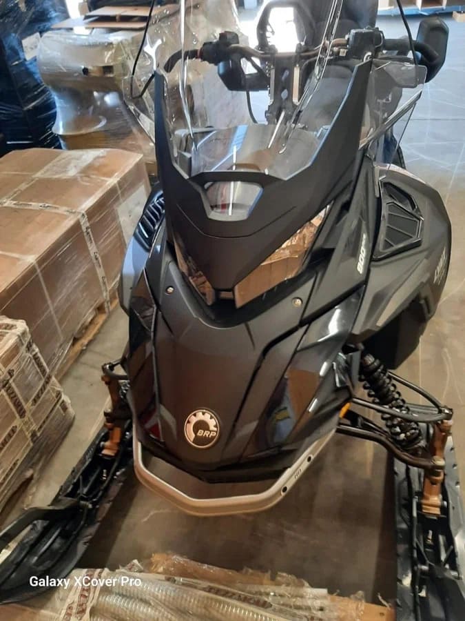 Снегоход BRP Lynx Commander Rotax 900 Ace цена в Мурманске