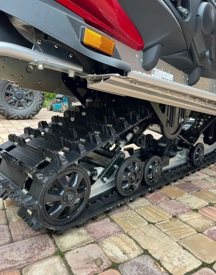 Снегоход YAMAHA Venture TF LE фото 3
