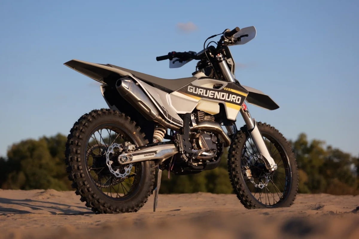 Мотоцикл GURUENDURO AIR PRO HUS YBH300 21/18 ENDURO фото 4
